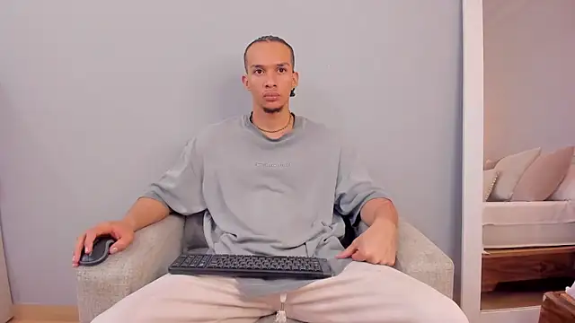 Dominick star online show from 11/13/25, 04:27