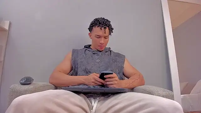 Dominick star online show from 11/21/25, 03:49