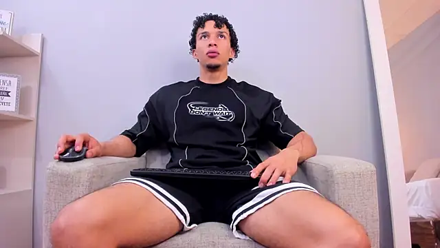 Dominick star online show from 12/01/25, 04:35