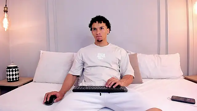 Dominick star online show from 12/16/25, 03:33