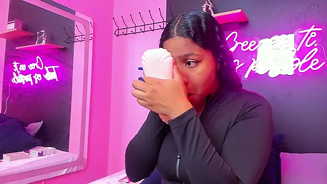 Snapshot of Sofi_Fox_ chatting on 03/12/25, 01:19 Sofi Fox online show from 03/12/25, 01:19