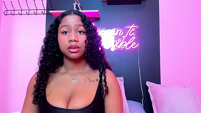 Snapshot of Sofi_Fox_ chatting on 03/21/25, 04:29 Sofi Fox online show from 03/21/25, 04:29