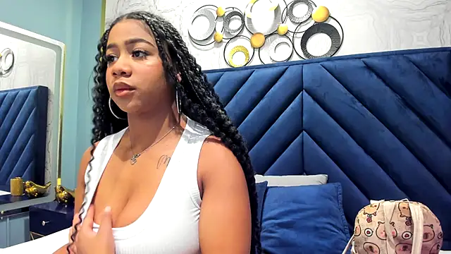 Snapshot of Sofi_Fox_ chatting on 09/17/25, 07:05 Sofi Fox online show from 09/17/25, 07:05