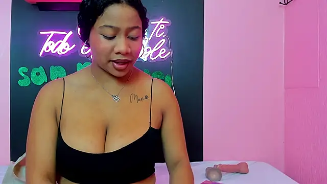 Snapshot of Sofi_Fox_ chatting on 03/16/25, 11:49 Sofi Fox online show from 03/16/25, 11:49