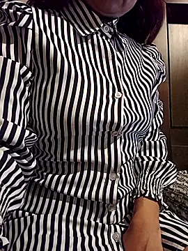 KITTEN-10 online show from 10/27/25, 02:34