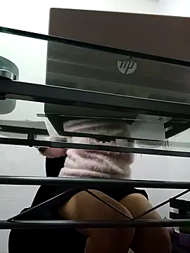 KITTEN-10 online show from 11/26/25, 02:55