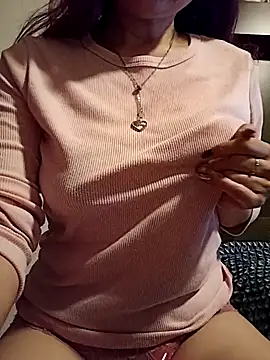 KITTEN-10 online show from 10/13/25, 03:30