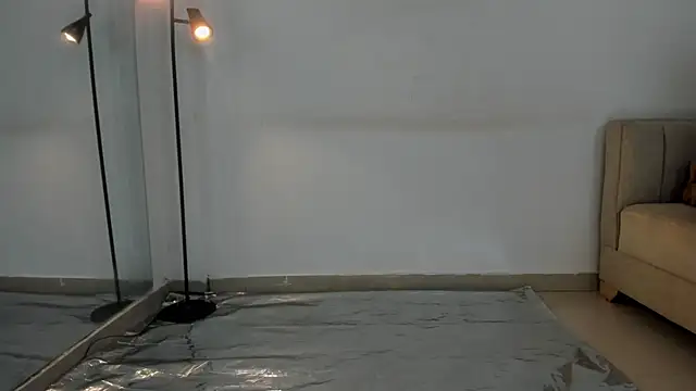 natalia aguirre1 online show from 11/06/25, 12:31