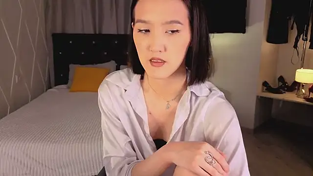 CarrieAmber online show from 11/22/25, 12:48