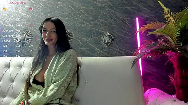 moona ray online show from 09/18/25, 07:28