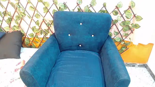 Snapshot of VickyJohnson1 chatting on 03/16/25, 01:38 VickyJohnson1 online show from 03/16/25, 01:38