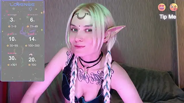 mischellemeow13 online show from 09/19/25, 03:16