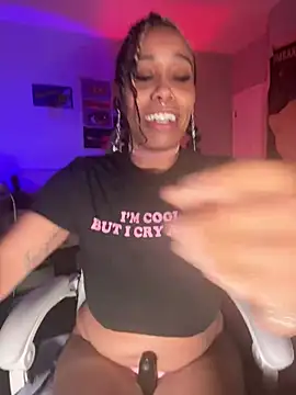 Snapshot of loveluna8 chatting on 03/20/25, 10:18 loveluna8 online show from 03/20/25, 10:18