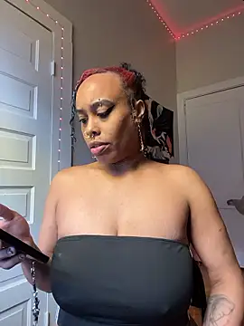 loveluna8 online show from 01/08/26, 04:46