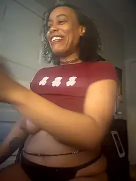 loveluna8 online show from 02/11/26, 01:00