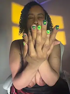 loveluna8 online show from 02/25/26, 11:15