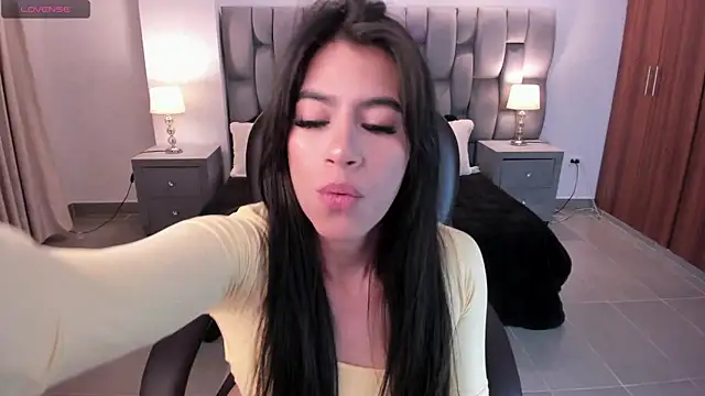 sarita evanss online show from 11/14/25, 03:21