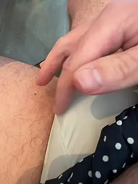 Voyeurpervert69 online show from 02/25/26, 08:25