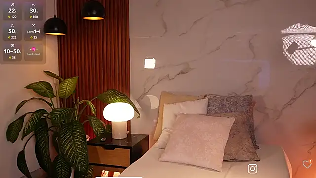 lexiee grey  online show from 06/03/26, 11:55