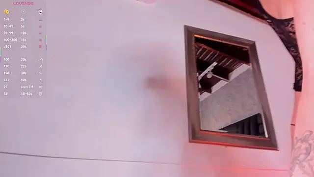 lexiee grey  online show from 09/27/25, 11:55