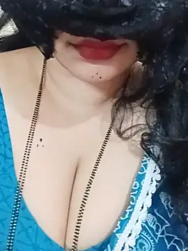 Snapshot of MONA_DARLING31 chatting on 07/15/26, 05:47 MONA DARLING31 online show from 07/15/26, 05:47