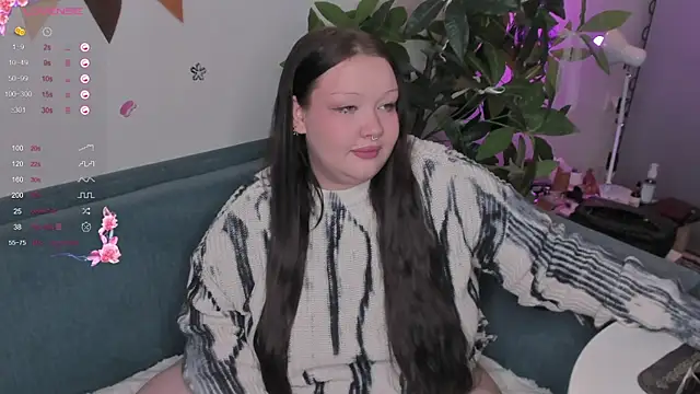 LilyBelll online show from 11/22/25, 02:10