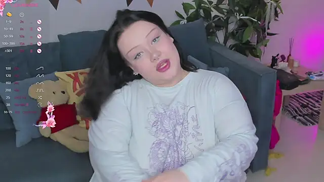 LilyBelll online show from 09/26/25, 12:01