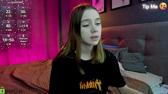 Lesi Moonie01 online show from 02/19/26, 08:11