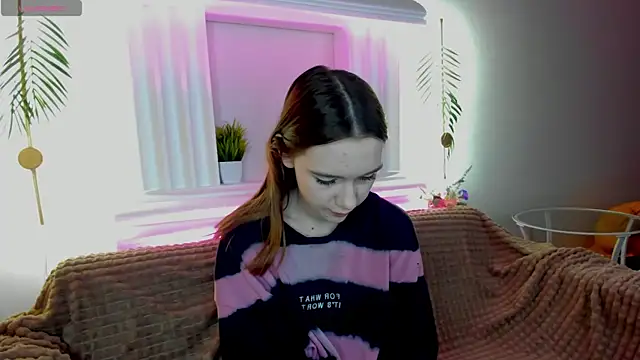 Lesi Moonie01 online show from 03/06/26, 09:15