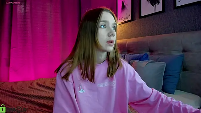 Lesi Moonie01 online show from 02/21/26, 09:22