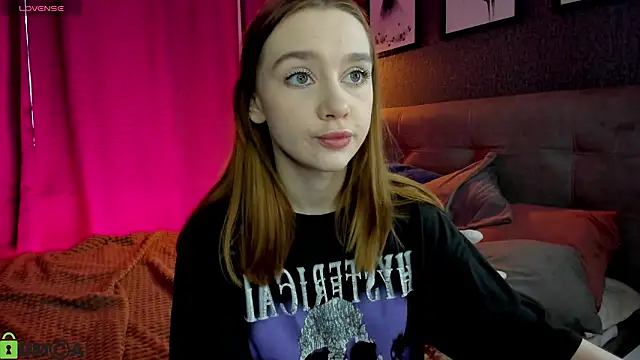 Lesi Moonie01 online show from 03/13/26, 09:14