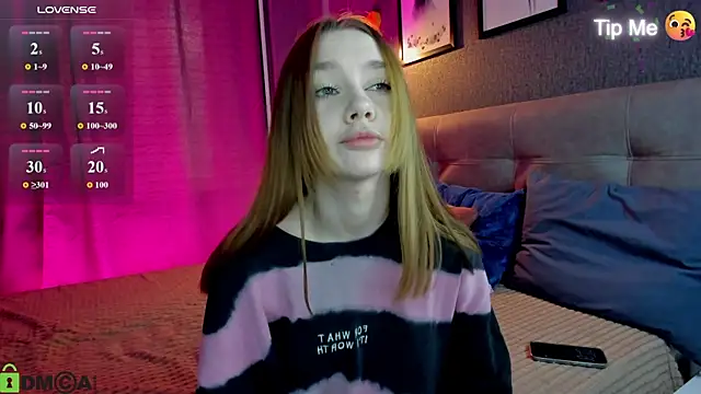 Lesi Moonie01 online show from 03/25/26, 09:41