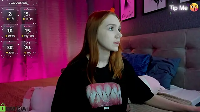 Lesi Moonie01 online show from 04/14/26, 09:03