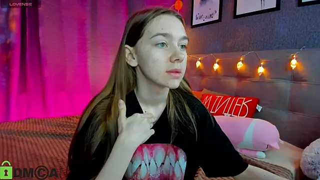 Lesi Moonie01 online show from 12/23/25, 09:30