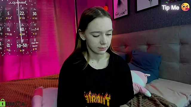 Lesi Moonie01 online show from 03/21/26, 09:25