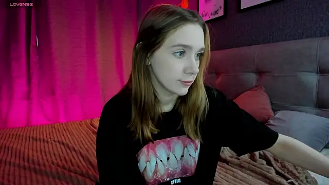 Lesi Moonie01 online show from 02/11/26, 09:20