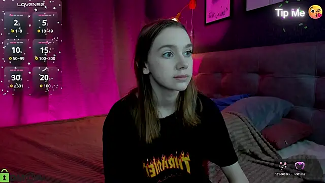 Lesi Moonie01 online show from 02/18/26, 09:39