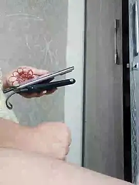 Snapshot of cutiecatty21 chatting on 10/30/25, 10:46 cutiecatty21 online show from 10/30/25, 10:46