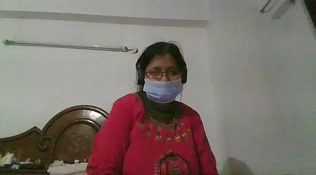 Snapshot of cutiecatty21 chatting on 03/20/25, 01:26 cutiecatty21 online show from 03/20/25, 01:26