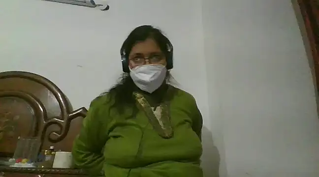 Snapshot of cutiecatty21 chatting on 12/02/24, 03:20 cutiecatty21 online show from 12/02/24, 03:20