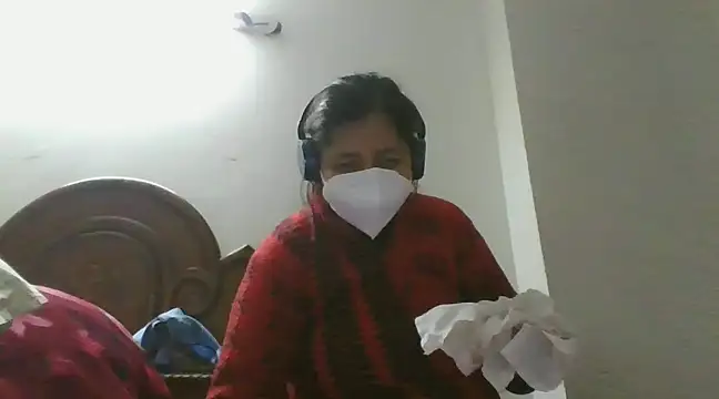 Snapshot of cutiecatty21 chatting on 12/20/24, 04:36 cutiecatty21 online show from 12/20/24, 04:36