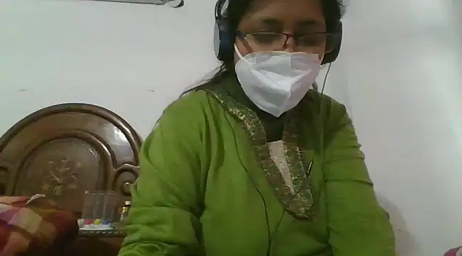 Snapshot of cutiecatty21 chatting on 12/03/24, 11:07 cutiecatty21 online show from 12/03/24, 11:07