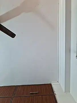 Snapshot of cutiecatty21 chatting on 06/17/26, 11:31 cutiecatty21 online show from 06/17/26, 11:31