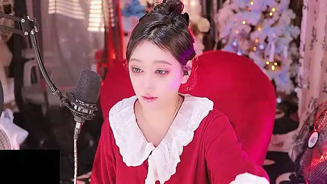 Missy Nana21 online show from 10/20/25, 04:18