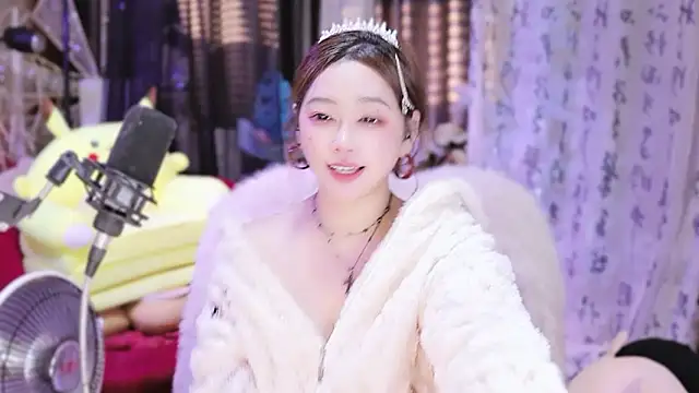 Missy Nana21 online show from 01/22/25, 04:02