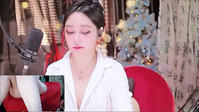 Missy Nana21 online show from 10/11/25, 04:08