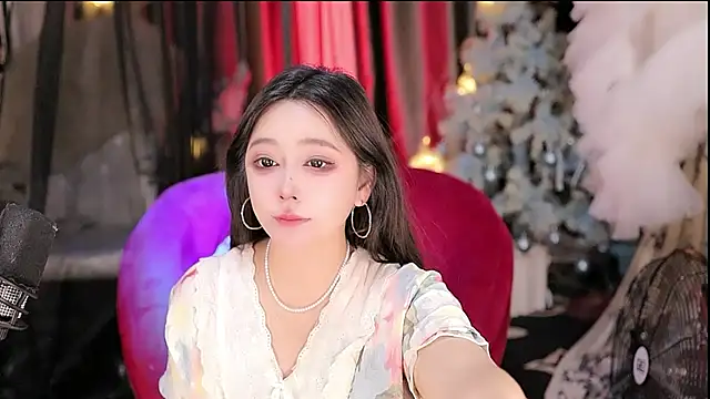 Snapshot of Missy_Nana21 chatting on 05/30/26, 04:23 Missy Nana21 online show from 05/30/26, 04:23