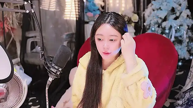 Missy Nana21 online show from 11/08/25, 04:21