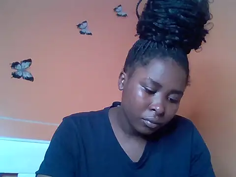 Moonfades online show from 12/19/25, 09:55