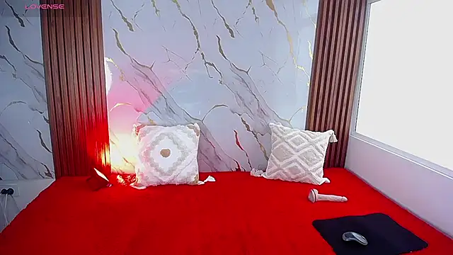 AdelyGinn online show from 10/04/25, 02:18